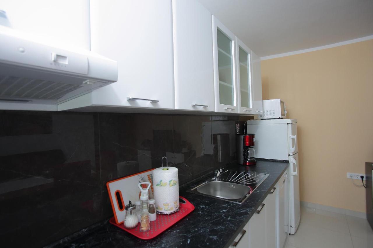 Apartman Luka Appartement Split Buitenkant foto