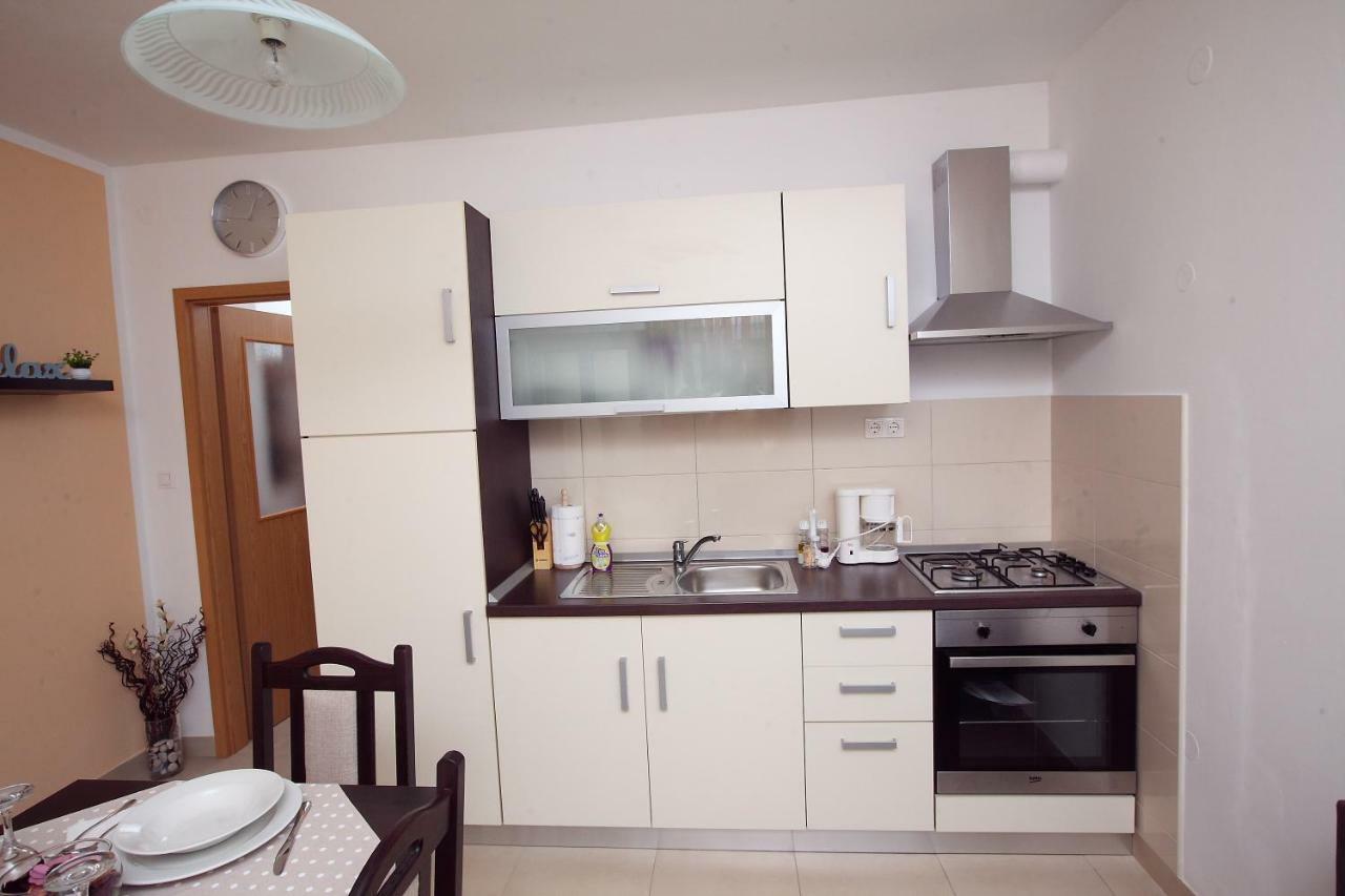 Apartman Luka Appartement Split Buitenkant foto