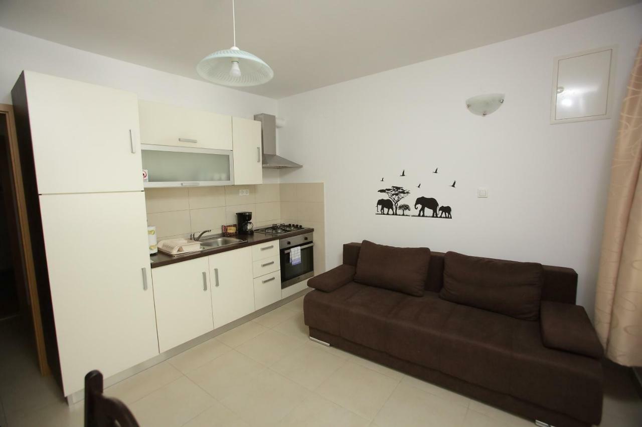 Apartman Luka Appartement Split Buitenkant foto