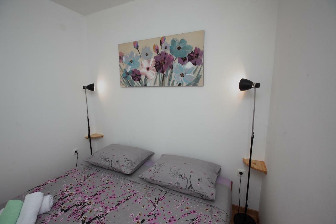 Apartman Luka Appartement Split Buitenkant foto