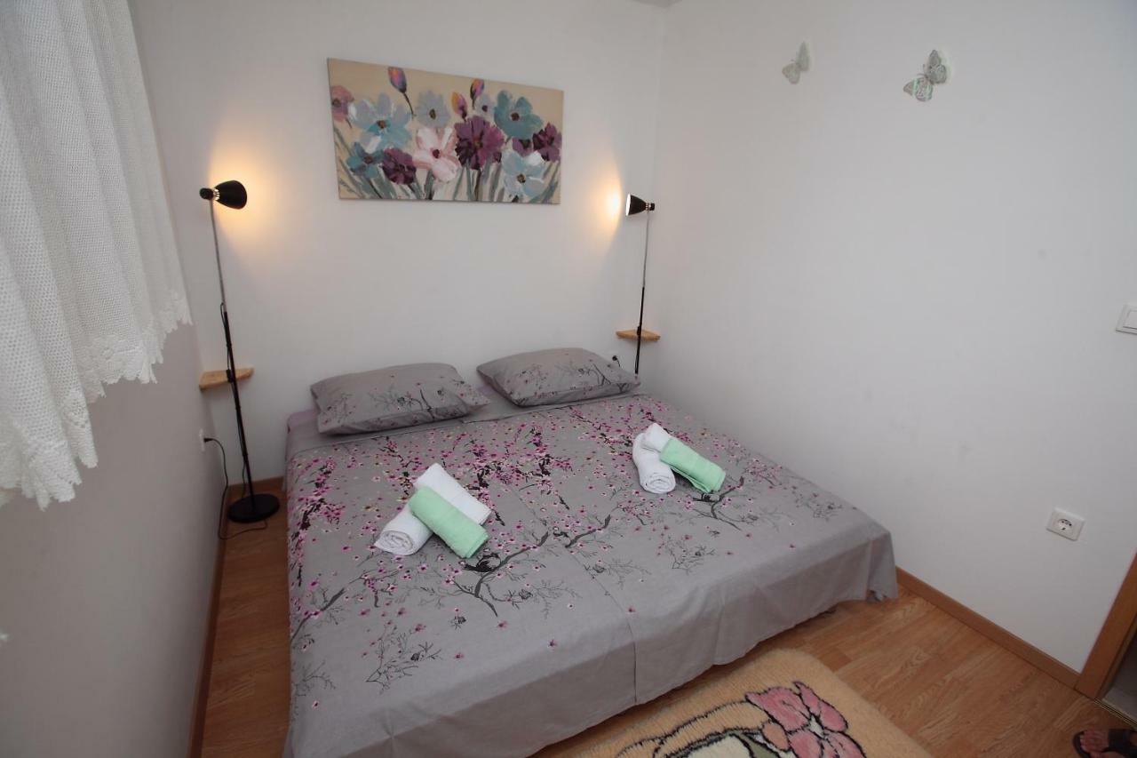 Apartman Luka Appartement Split Buitenkant foto