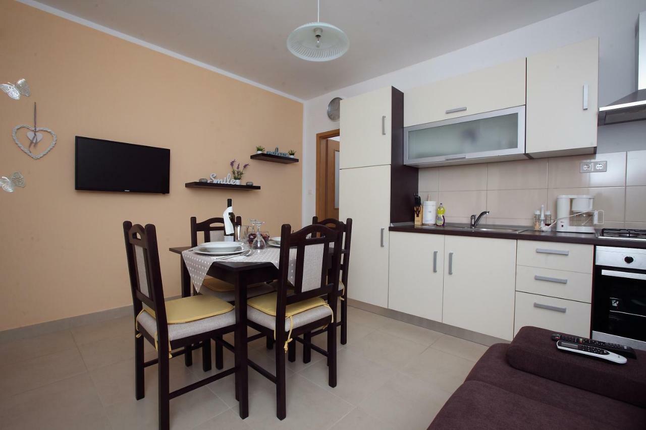 Apartman Luka Appartement Split Buitenkant foto